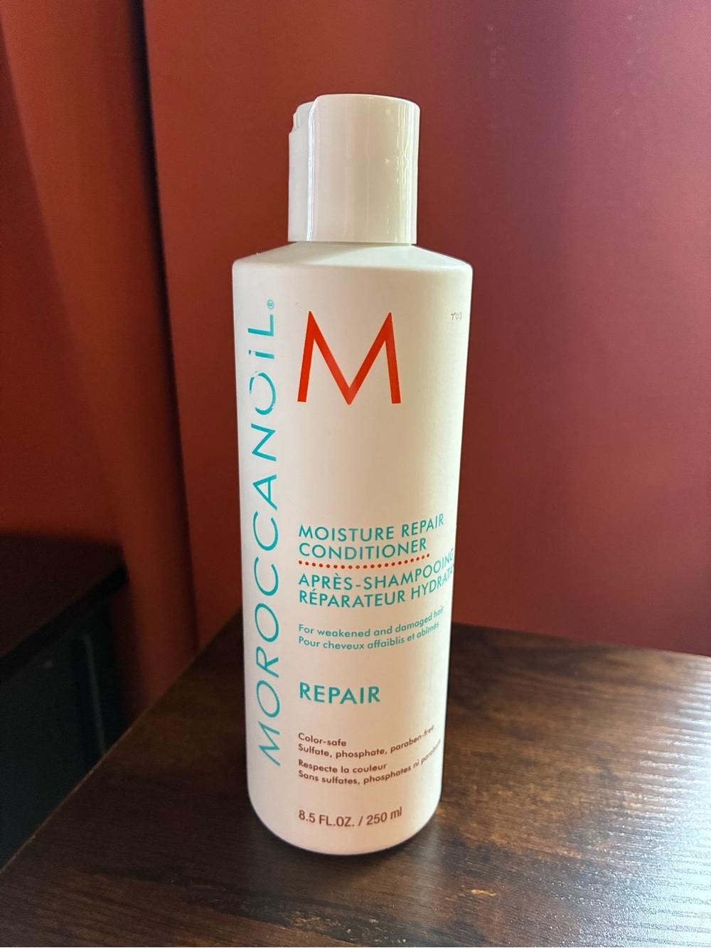 Moroccanoil Moisture Repair Conditioner - White Bottle with Orange Logo